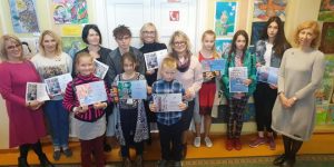 Tarptautinės mokinių piešinių parodos-konkurso „Miško dvasia. Giesmininkų šalyje“ nugalėtoja ir nominantas Tarptautinės mokinių piešinių parodos-konkurso „Miško dvasia. Giesmininkų šalyje“ nugalėtoja ir nominantas