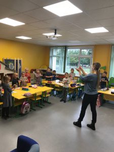 Priešmokyklinukus aplankė visuomenės sveikatos specialistė Priešmokyklinukus aplankė visuomenės sveikatos specialistė