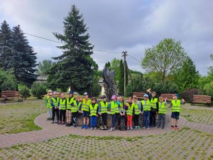 Priešmokyklinukai išsiruošė į iškylą Priešmokyklinukai išsiruošė į iškylą