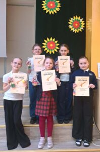 ,,Auksinė plunksna”